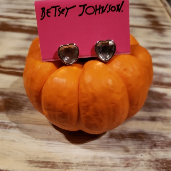 Cristal heart Betsy Johnson earrings - Picture 2 of 2
